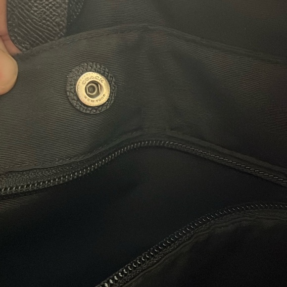 Coach Metropolitan Black Slim Briefcase Handbag
Saffiano Leather EUC - Picture 8 of 13